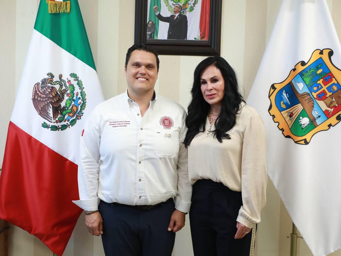 ENTREGA DE PREMIO ESTATAL DE ANTIGÜEDAD EN EL SERVICIO PÚBLICO 2024 A SERVIDORES PÚBLICOS DEL CONGRESO DEL ESTADO LIBRE Y SOBERANO DE TAMAULIPAS