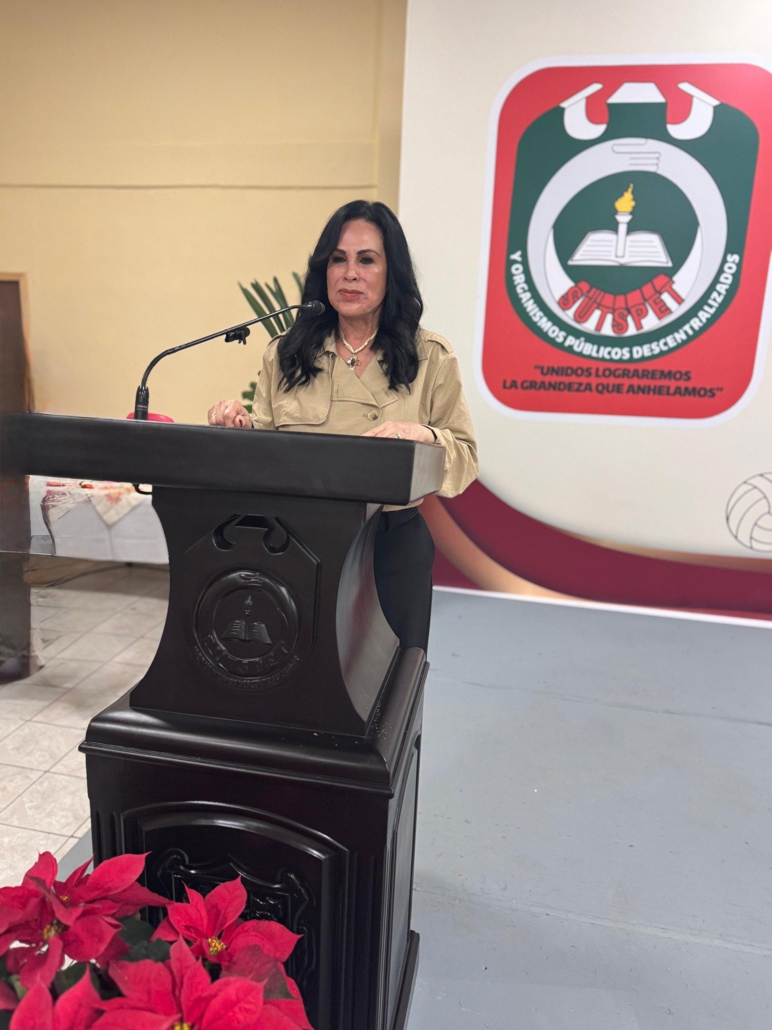 ROSTROS FELICES Y ORGULLOSOS SE VIERON EN LA CLAUSURA DE CURSOS DEL PROGRAMA»ESCUELA DE PADRES» DEL SUTSPET