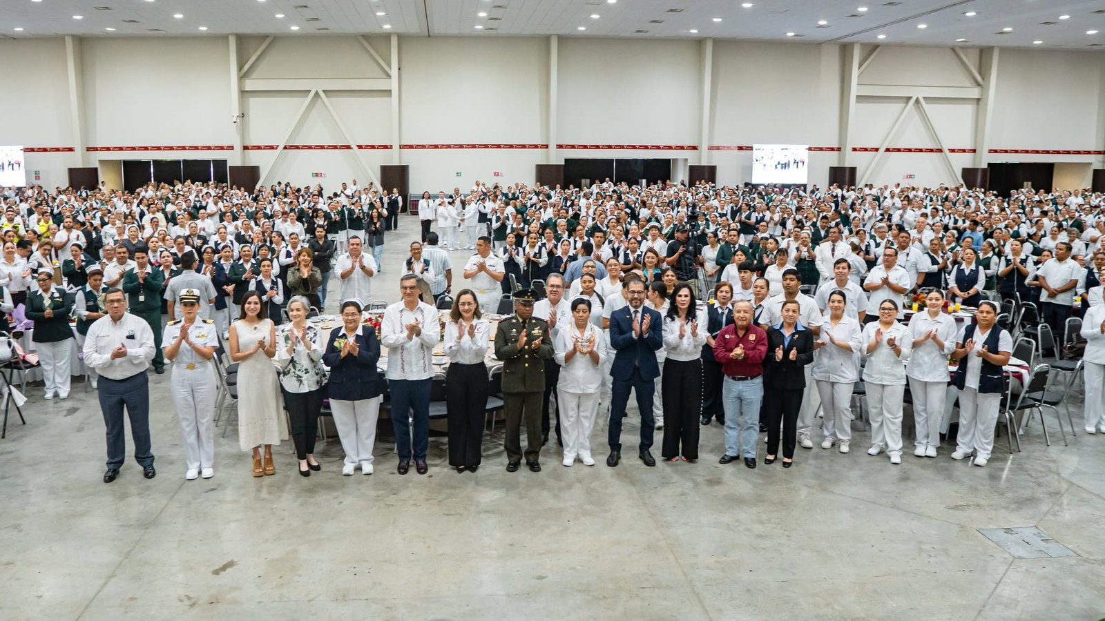 LA ENFERMERÍA ES EL CORAZÓN DE TODOS LOS HOSPITALES